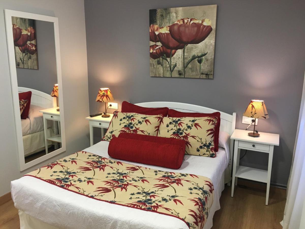אלאריס Hostal Restaurante Alarico מראה חיצוני תמונה