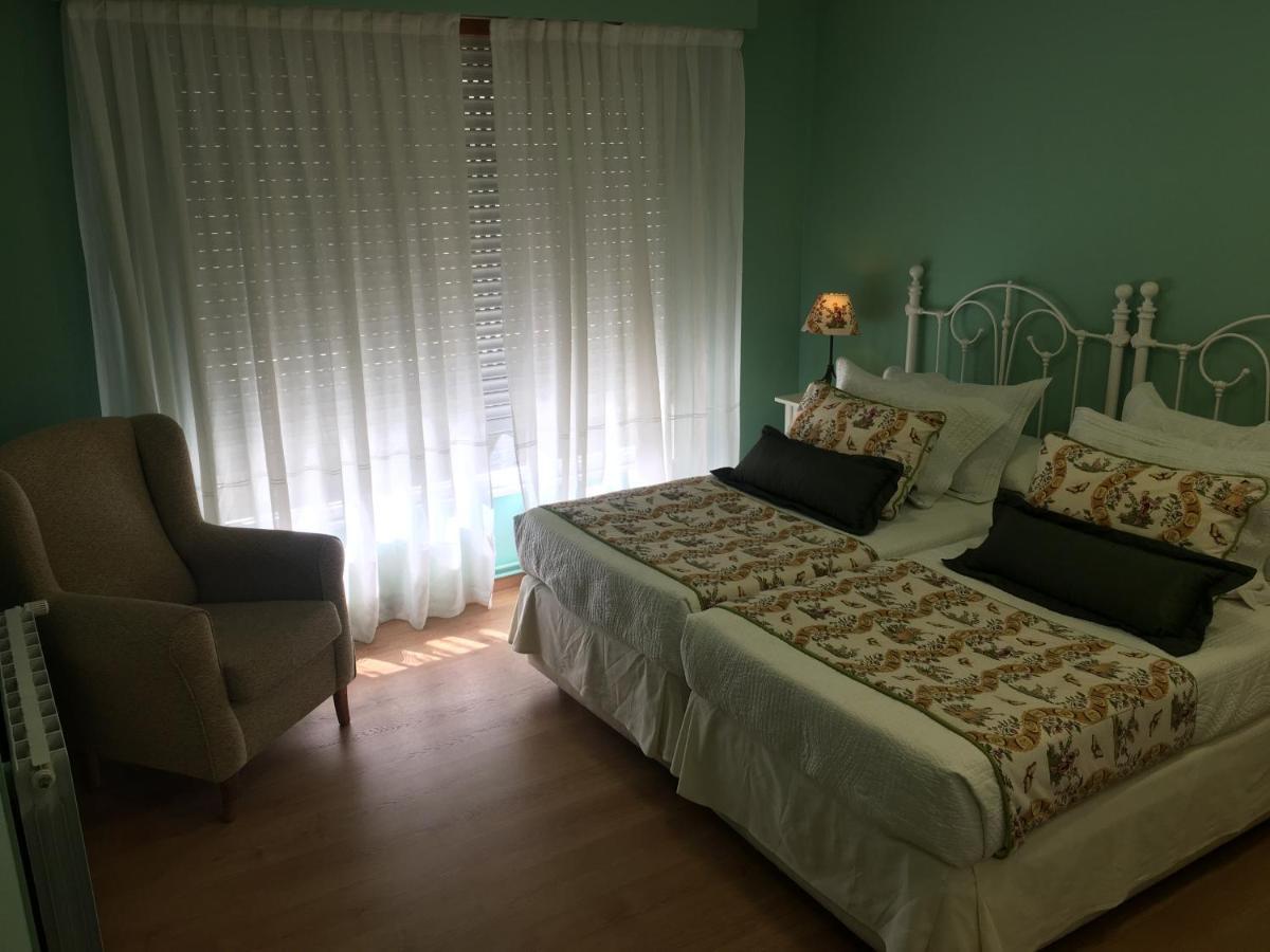 אלאריס Hostal Restaurante Alarico מראה חיצוני תמונה